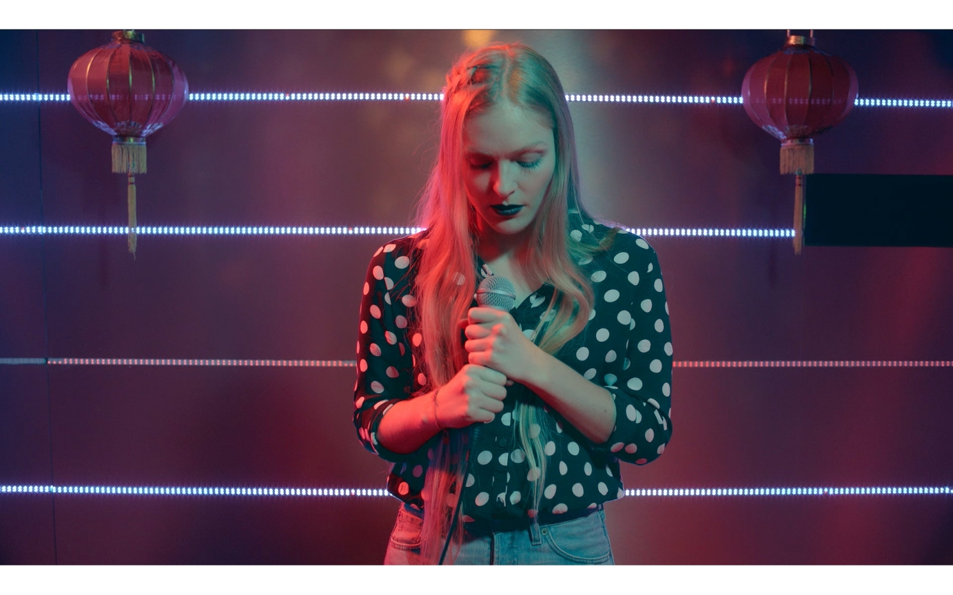 Music video for Bleu Toucan by seekcerda