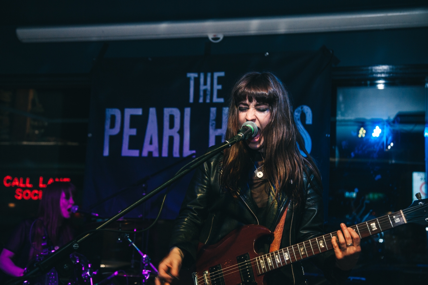 Live photography for The Pearl Harts by LeeBrown