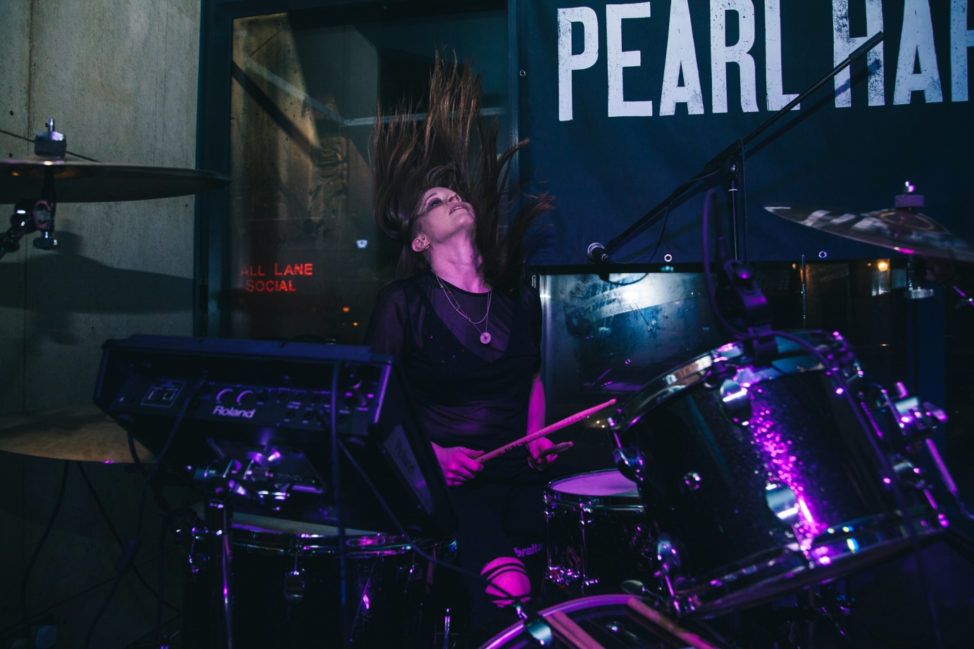 Live photography for The Pearl Harts by LeeBrown