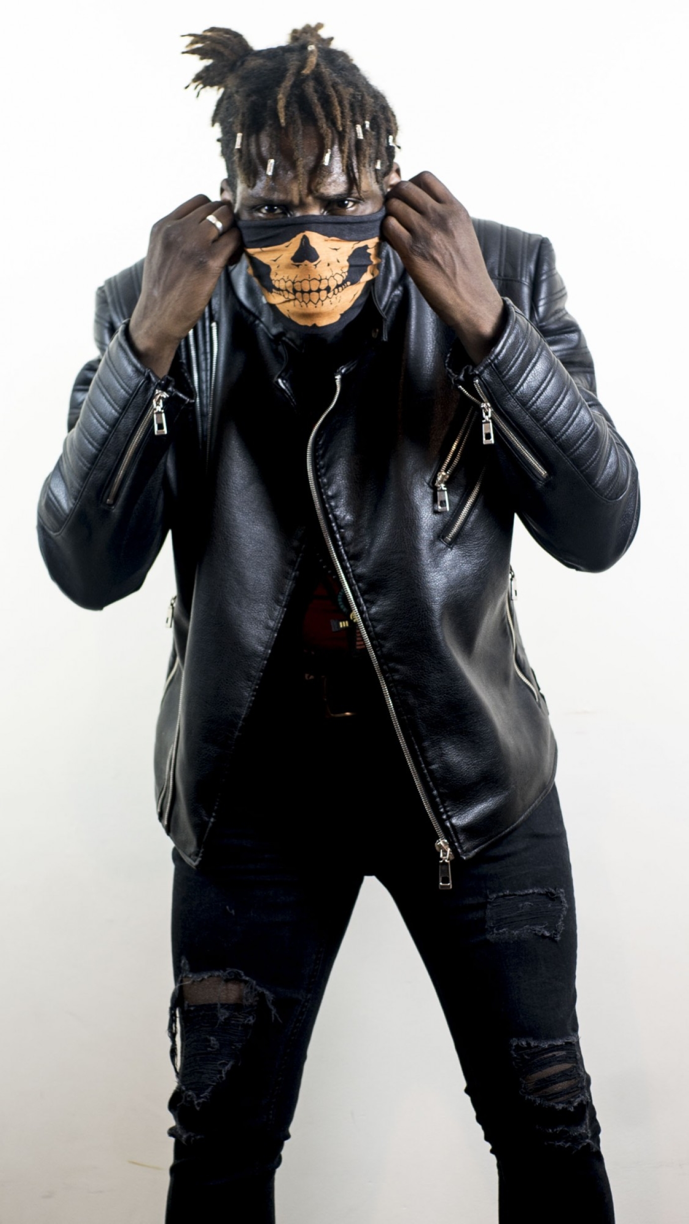 Music video for Tegodecaprio by Sxemedia