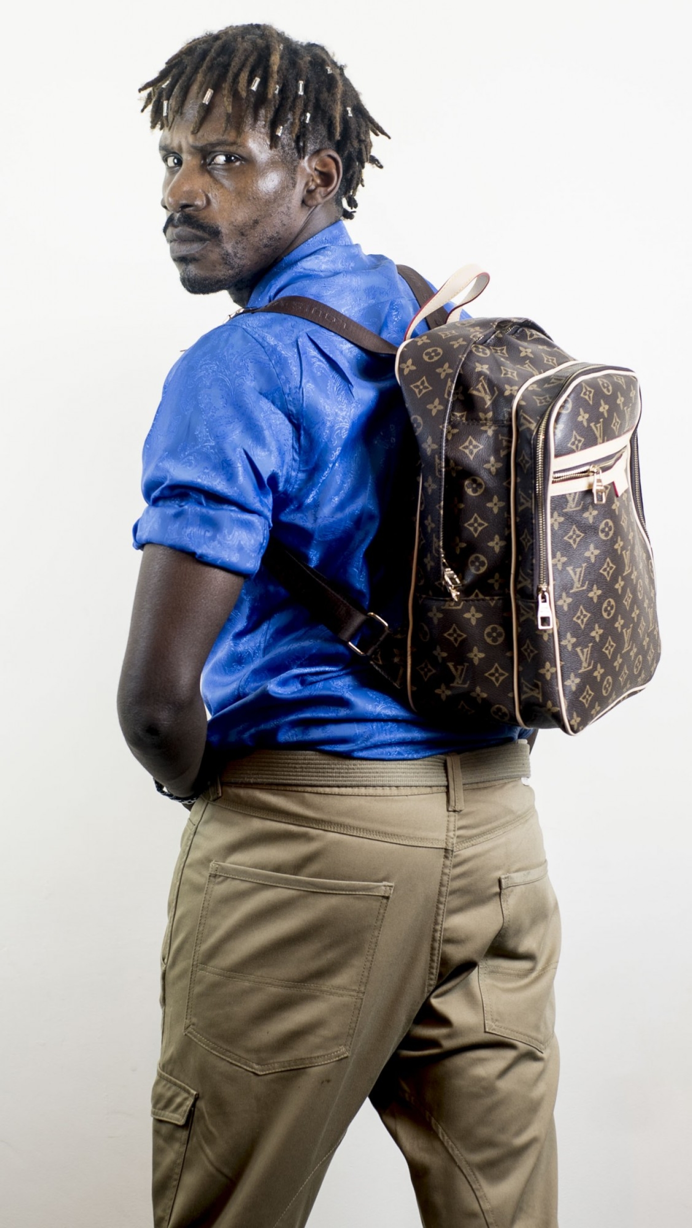 Music video for Tegodecaprio by Sxemedia