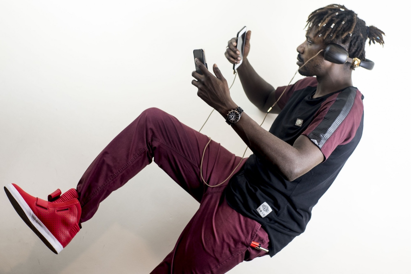 Music video for Tegodecaprio by Sxemedia