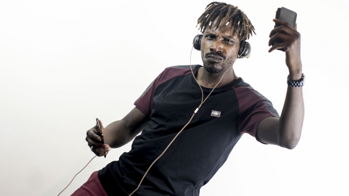 Music video for Tegodecaprio by Sxemedia