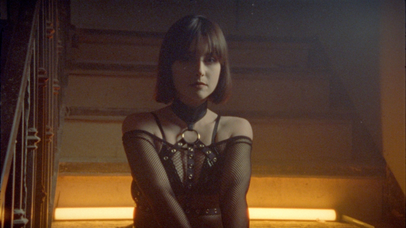 anton. "Espresso Romano" (Music Video)