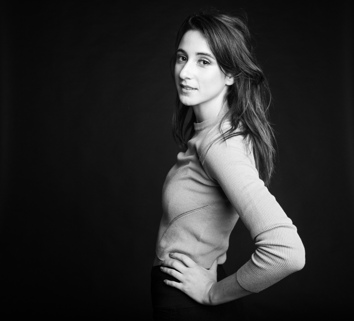 Sarah De Warren "No Good" Single Release