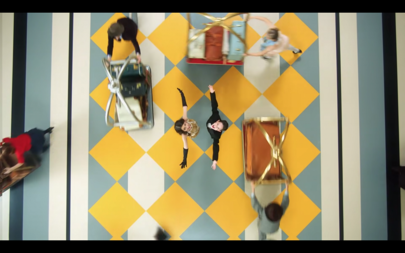 Idina Menzel & Michael Buble - Baby It's Cold Outside