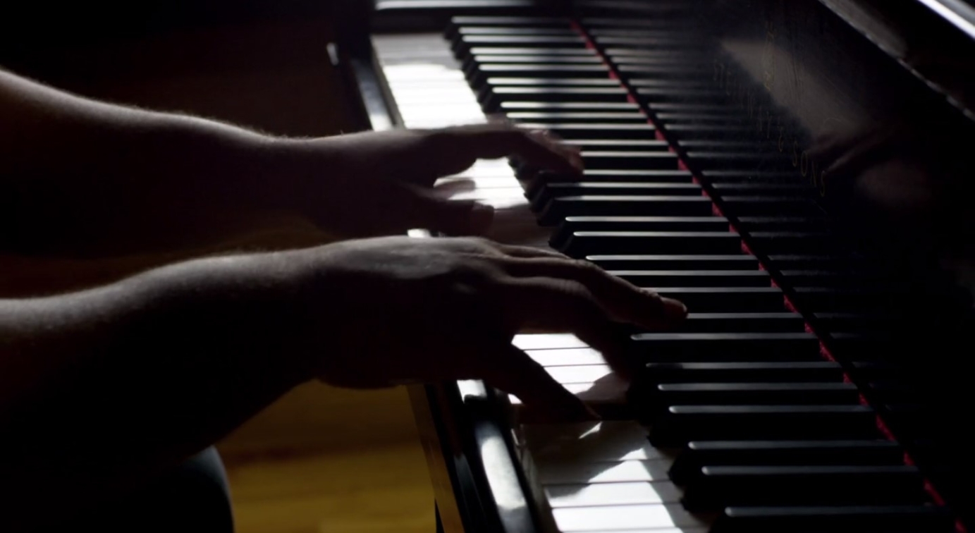 Q and the Current - Let Me Go feat. Roc