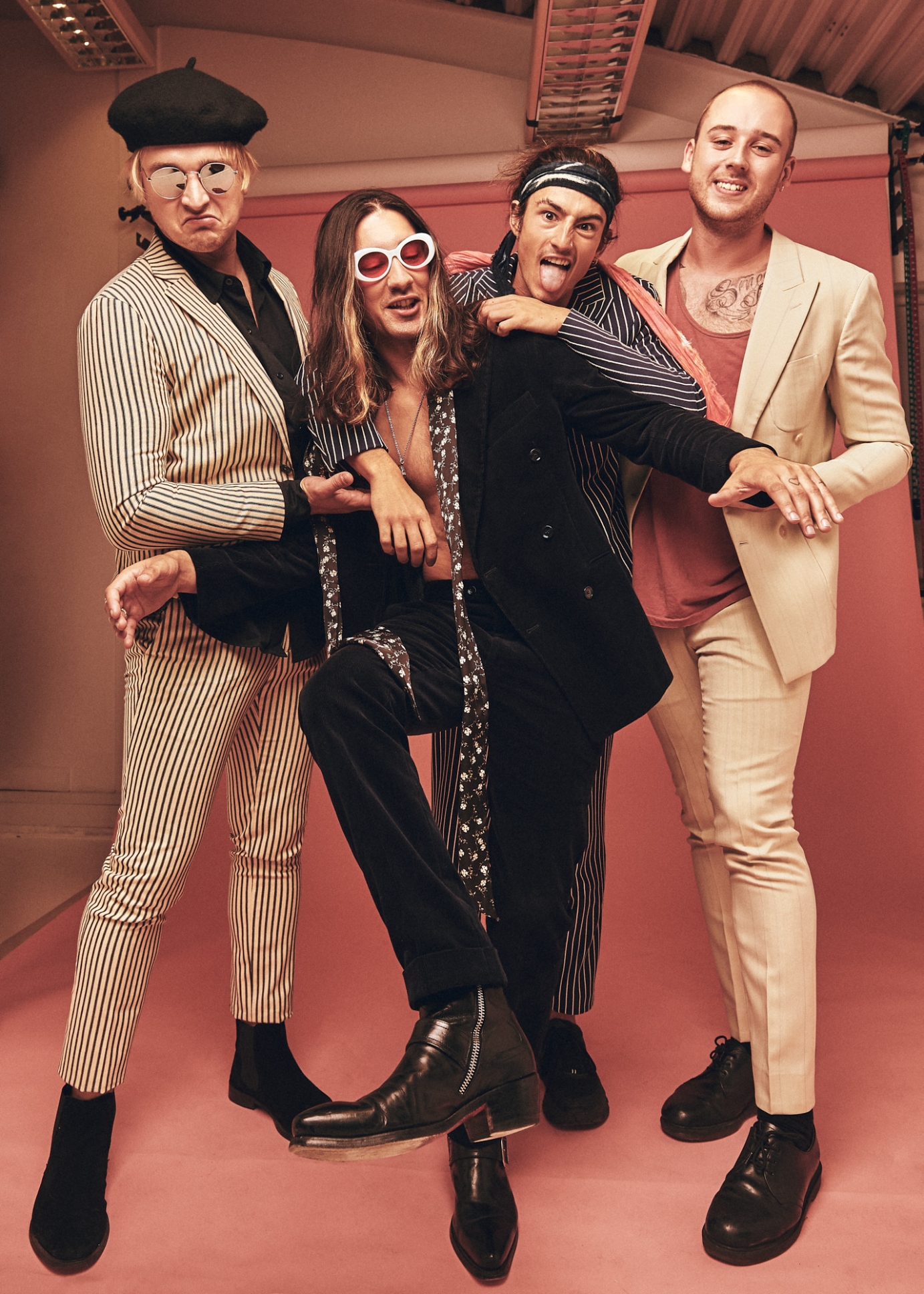 Bisou Noir - Let down