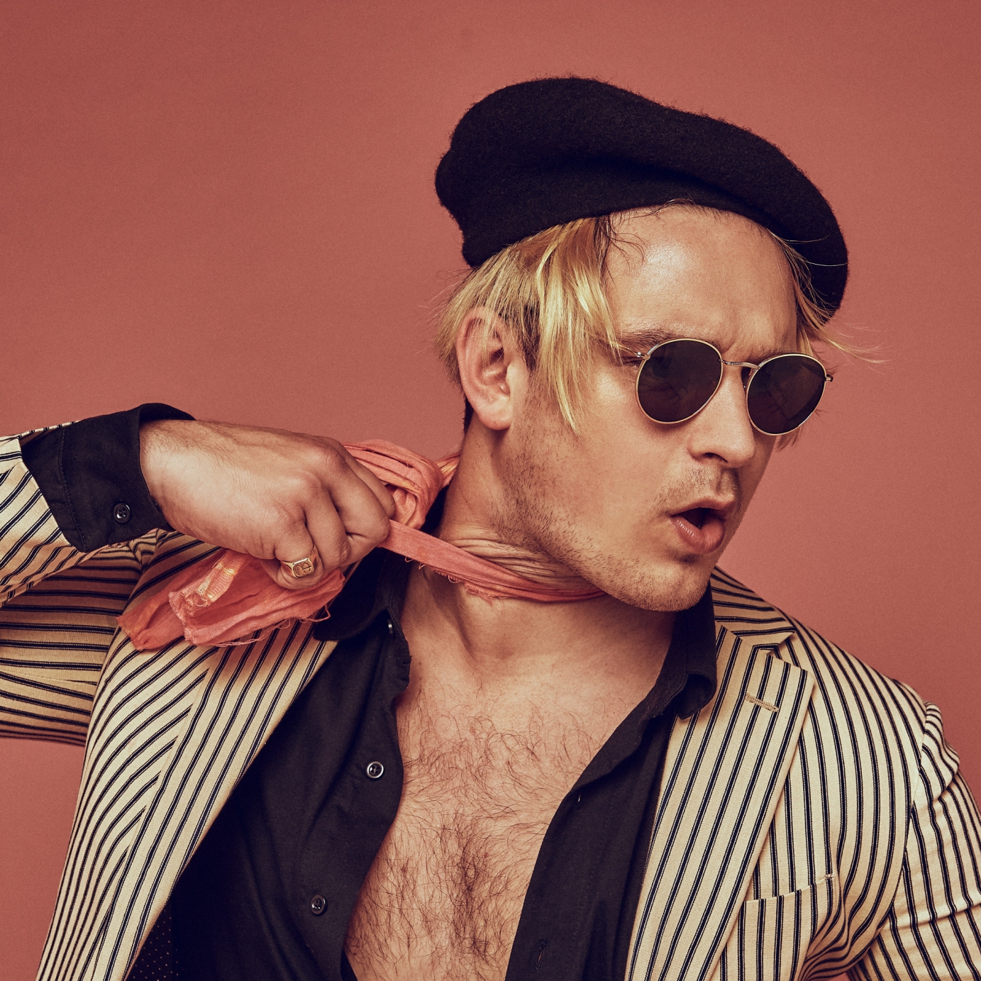 Bisou Noir - Let down