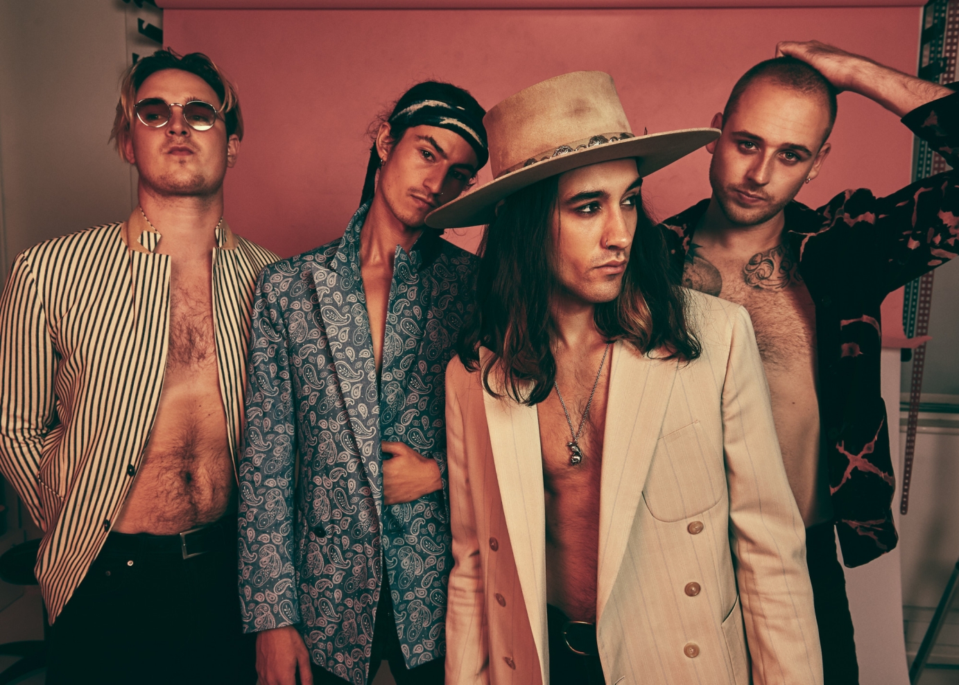 Bisou Noir - Let down