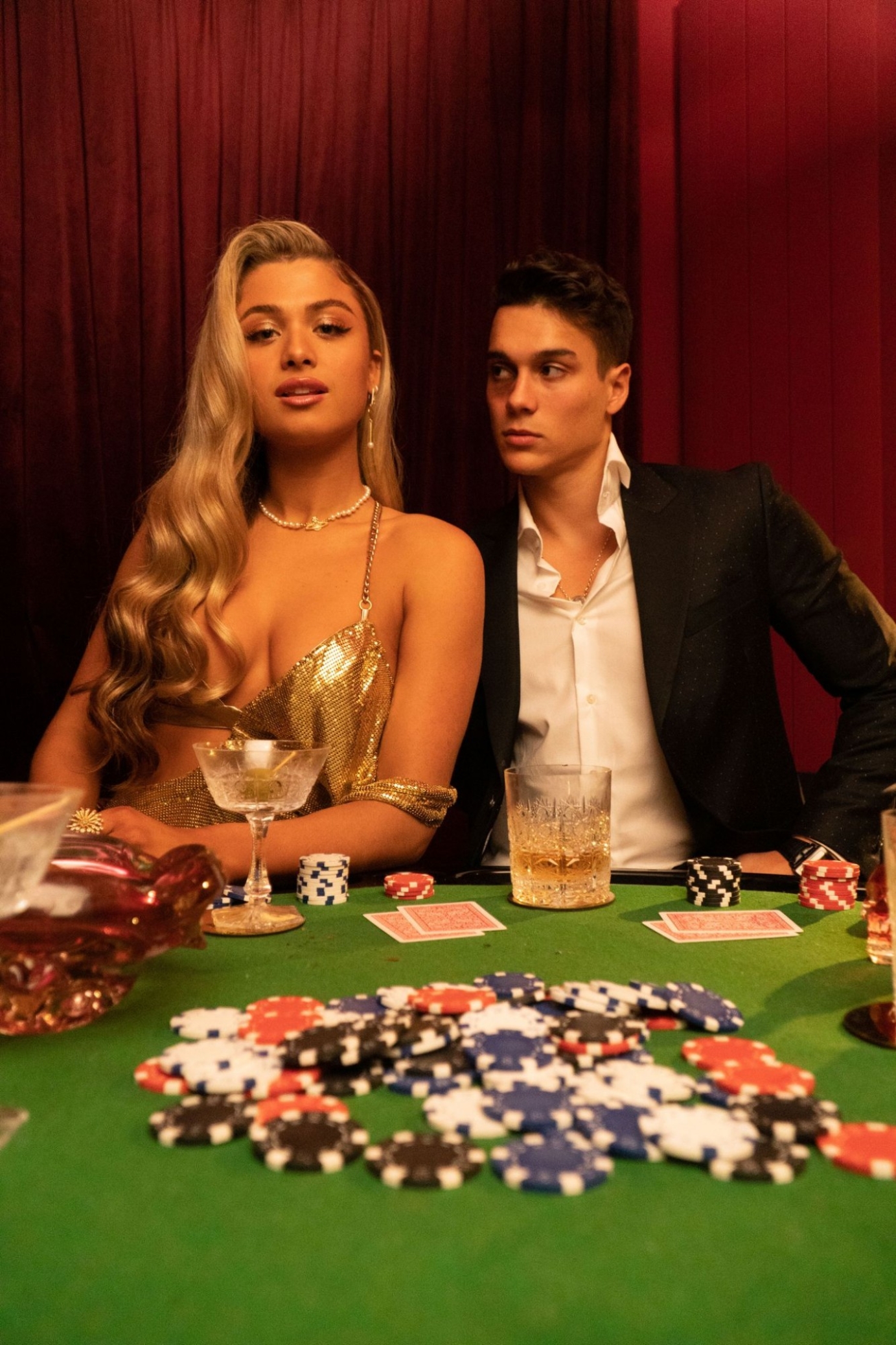 ANTIGONI 'THIS AIN'T LOVE'