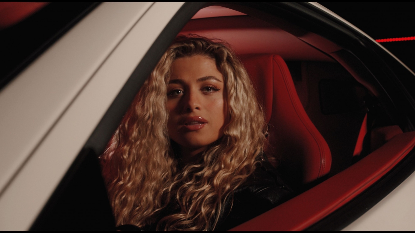 ANTIGONI 'THIS AIN'T LOVE'