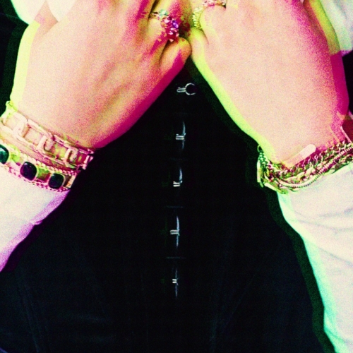 Social Assets for Eloise Viola new song