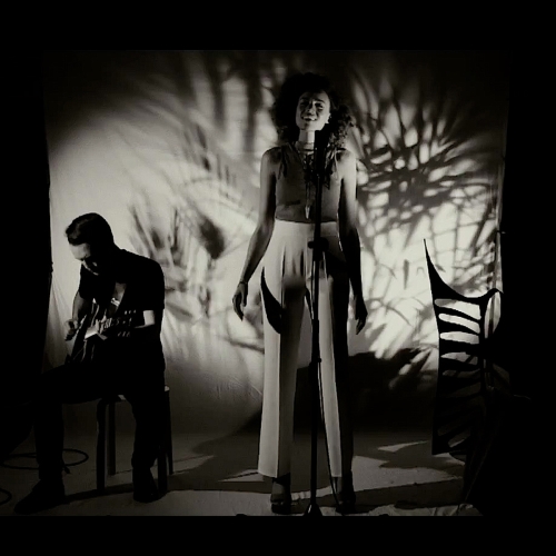 Jones - Indulge (Live Session)