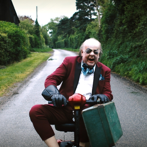 Izo Fitzroy - I Want Magic