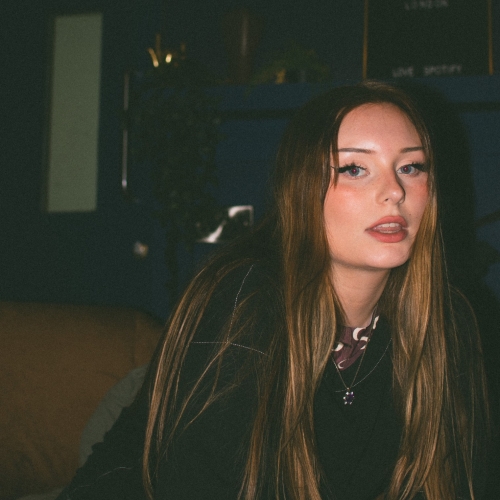 Vi0let studio BTS shoot