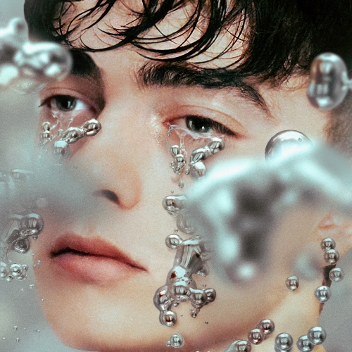 Dylan Fraser - Gucci Sweater