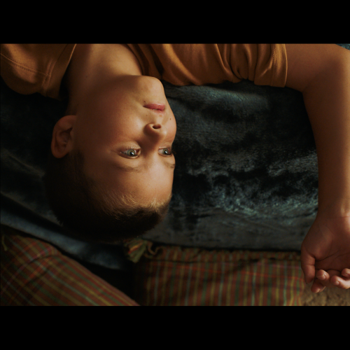 flora cash - A good childhood