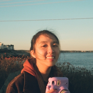 Profile picture for user hilariffic