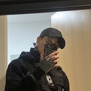 Profile picture for user LuVarano95