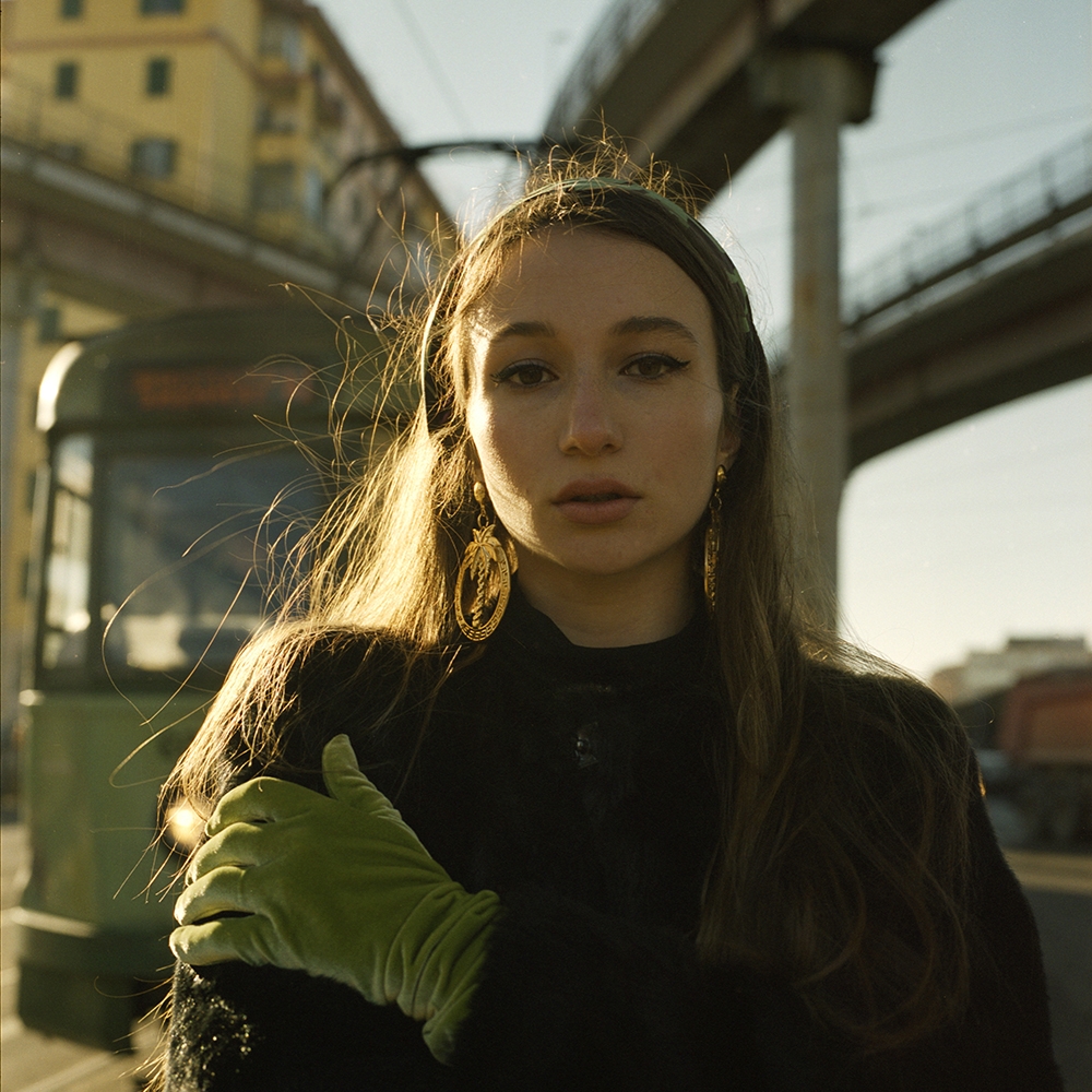 Press photo for Laila by Glauco Canalis