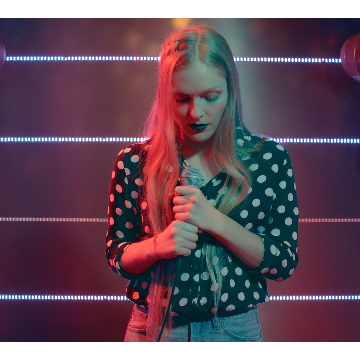 Music video for Bleu Toucan by seekcerda