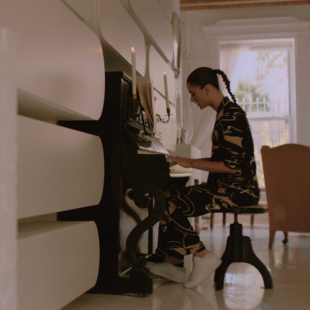 Reebok: Take A Walk - Niia (Teen Vogue)