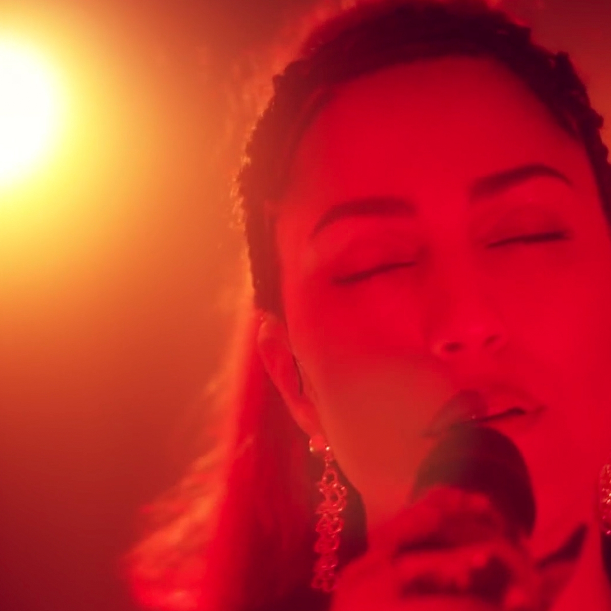 LAFAWNDAH - Bouncer See Bouncer