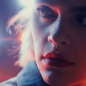 Preview image for the video "DARK - God on my Right".