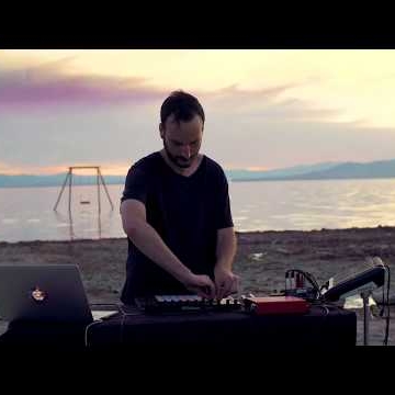 Preview image for the video "Vijunns - Beyond (Live at Bombay Beach)".