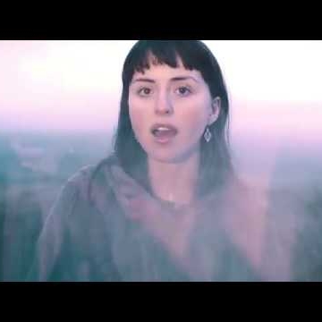 Preview image for the video "Caoilfhionn Rose - Awaken".