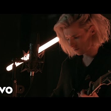 Preview image for the video "Live session for Adam French by fredericjcook".