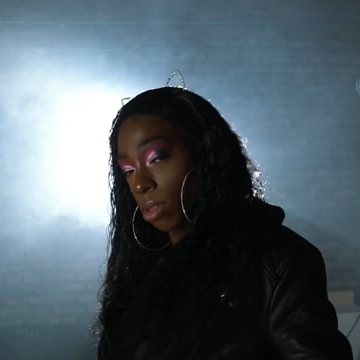 Preview image for the video "LADbible Originals - Karnage Kills".