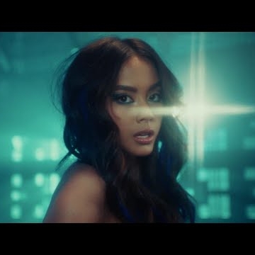 Preview image for the video "Entertain Me-Ylona Garcia".