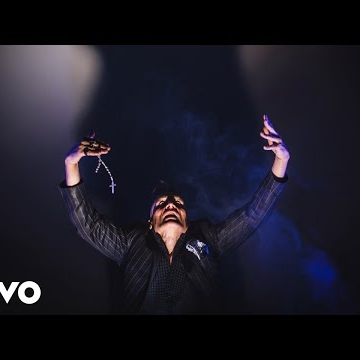 Preview image for the video "Music video for Humanist by coffeefilms".