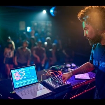 Preview image for the video "Beneath the Surface | Thavius Beck".