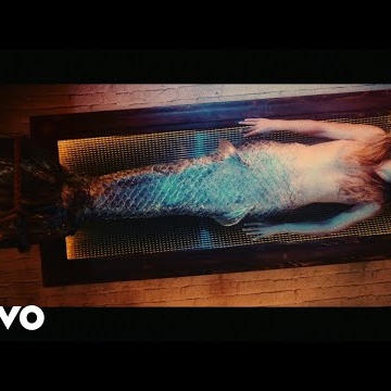 Preview image for the video "Music video for Haelos by Oliverprout".