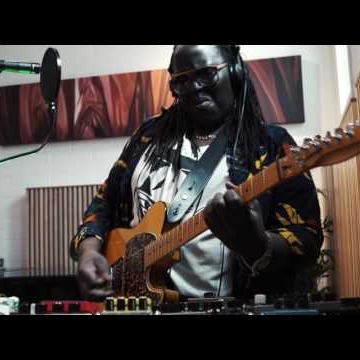 Preview image for the video "The Invisible Boiler Room London x Goldsmiths Sessions In Stereo".