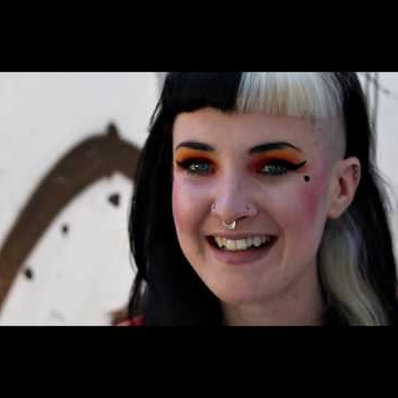 Preview image for the video "Time Waits for No Man - Jennie Moloney".