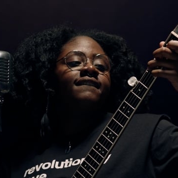 Preview image for the video "The Music of Small Island".