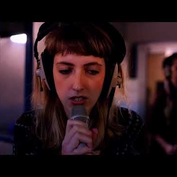 Preview image for the video "Live Video x Mariska Martina".