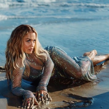 Preview image for the video "Diane Warren, Rita Ora, Sofia Reyes, Reik - "Seaside"".