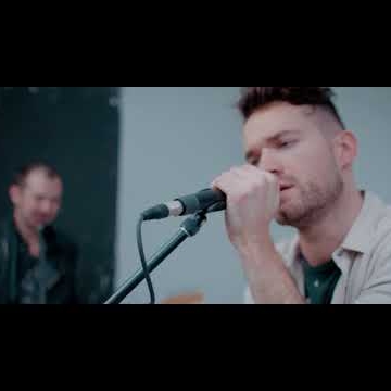 Preview image for the video "Music video for Twin Wild by MDRNLOVE".