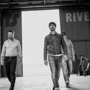 Preview image for the video "Pilots - Riverside (Official Video)".