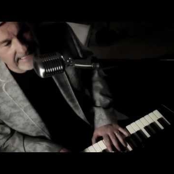 Preview image for the video "Photography for Paul Carrack by Gun Hill Studios".