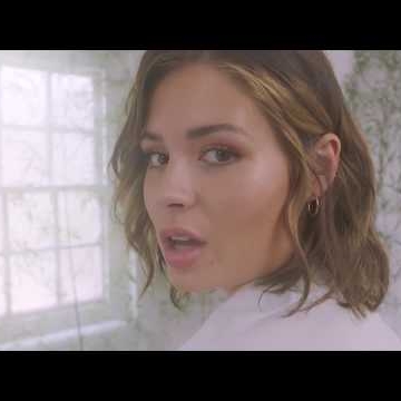 Preview image for the video "Nina Nesbitt - Loyal To Me".