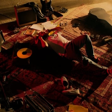 Preview image for the video "Dare to be".