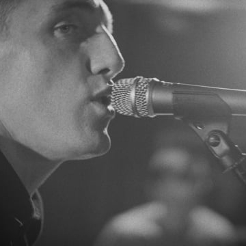 Preview image for the video "Live session for Louis Berry by Toby Warren".