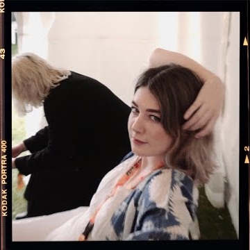 Preview image for the video "Yumi Zouma - In Camera (Unplugged) Official Video".