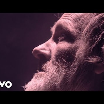 Preview image for the video "GoGo Penguin - Bardo".